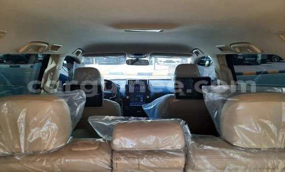 Buy Used Toyota Land Cruiser Prado Beige Car in Conakry in Conakry Buy Used Toyota Land Cruiser Prado Beige Car in Conakry in Conakry