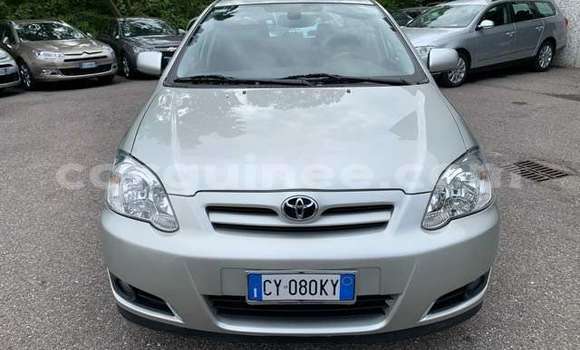 Buy Used Toyota Corolla Silver Car in Conakry in Conakry Buy Used Toyota Corolla Silver Car in Conakry in Conakry