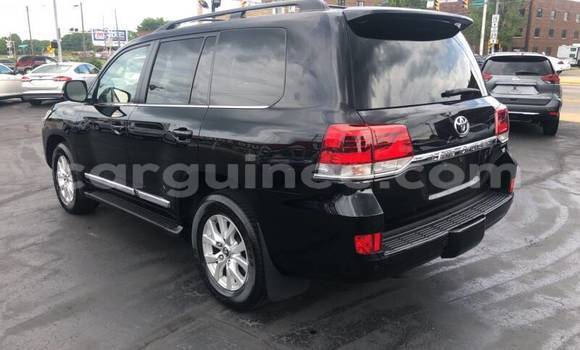 Buy Used Toyota Land Cruiser Black Car in Conakry in Conakry Buy Used Toyota Land Cruiser Black Car in Conakry in Conakry