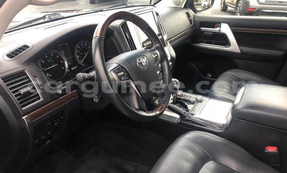 Buy Used Toyota Land Cruiser Black Car in Conakry in Conakry Buy Used Toyota Land Cruiser Black Car in Conakry in Conakry