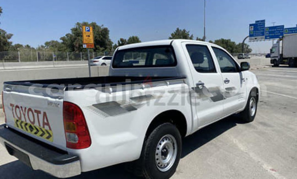 Acheter Occasion Voiture Toyota Hilux Blanc à Conakry, Conakry