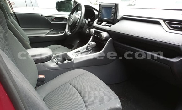 Acheter Occasion Voiture Toyota RAV4 Rouge à Conakry, Conakry Acheter Occasion Voiture Toyota RAV4 Rouge à Conakry, Conakry