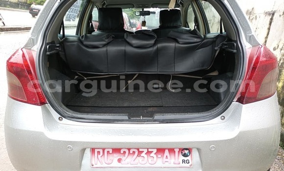 Acheter Occasion Voiture Toyota Yaris Gris à Conakry, Conakry Acheter Occasion Voiture Toyota Yaris Gris à Conakry, Conakry