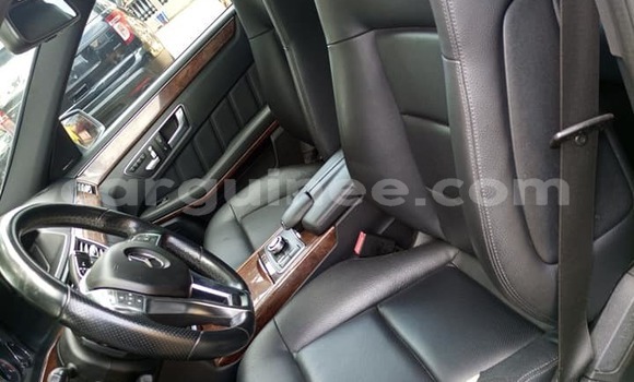 Acheter Occasion Voiture Mercedes-Benz E–Class Gris à Conakry, Conakry Acheter Occasion Voiture Mercedes-Benz E–Class Gris à Conakry, Conakry