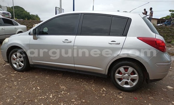 Acheter Occasion Voiture Nissan Versa Gris à Conakry, Conakry Acheter Occasion Voiture Nissan Versa Gris à Conakry, Conakry