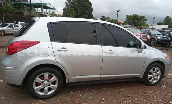 Acheter Occasion Voiture Nissan Versa Gris à Conakry, Conakry Acheter Occasion Voiture Nissan Versa Gris à Conakry, Conakry