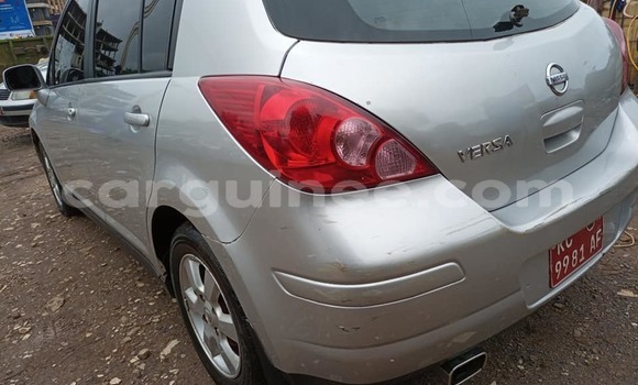 Acheter Occasion Voiture Nissan Versa Gris à Conakry, Conakry Acheter Occasion Voiture Nissan Versa Gris à Conakry, Conakry