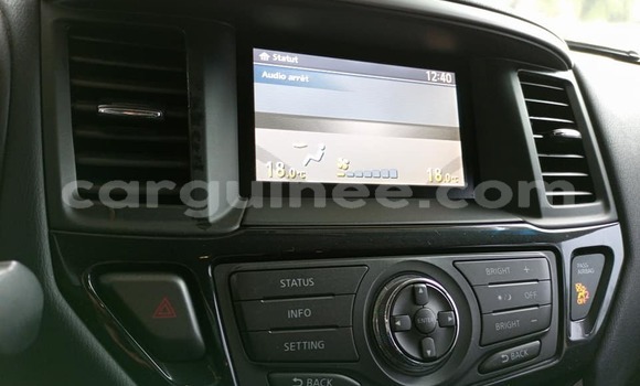 Acheter Occasion Voiture Nissan Pathfinder Rouge à Conakry, Conakry Acheter Occasion Voiture Nissan Pathfinder Rouge à Conakry, Conakry