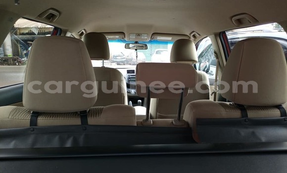 Acheter Occasion Voiture Toyota RAV4 Rouge à Conakry, Conakry Acheter Occasion Voiture Toyota RAV4 Rouge à Conakry, Conakry
