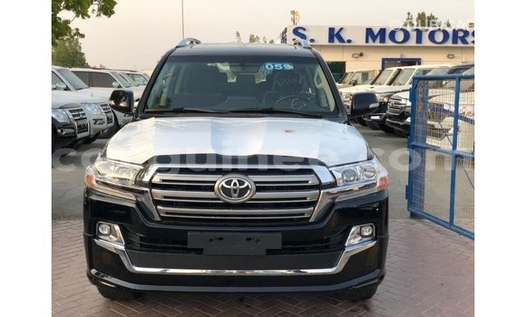 Buy Import Toyota Land Cruiser Black Car in Import - Dubai in Conakry Buy Import Toyota Land Cruiser Black Car in Import - Dubai in Conakry