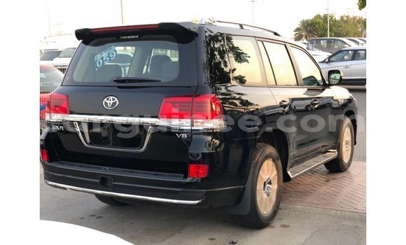 Buy Import Toyota Land Cruiser Black Car in Import - Dubai in Conakry Buy Import Toyota Land Cruiser Black Car in Import - Dubai in Conakry