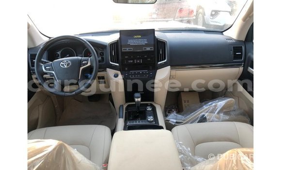 Buy Import Toyota Land Cruiser Black Car in Import - Dubai in Conakry Buy Import Toyota Land Cruiser Black Car in Import - Dubai in Conakry