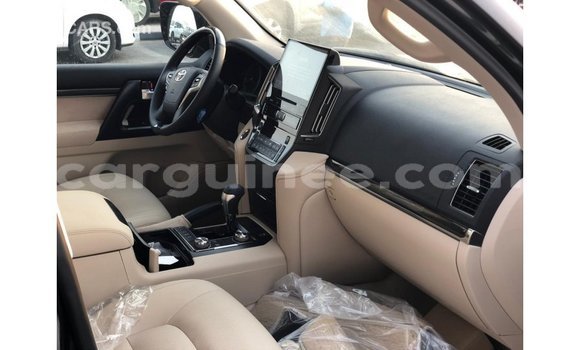 Buy Import Toyota Land Cruiser Black Car in Import - Dubai in Conakry Buy Import Toyota Land Cruiser Black Car in Import - Dubai in Conakry