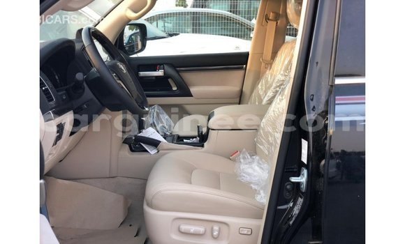 Buy Import Toyota Land Cruiser Black Car in Import - Dubai in Conakry Buy Import Toyota Land Cruiser Black Car in Import - Dubai in Conakry
