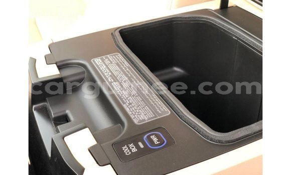 Buy Import Toyota Land Cruiser Black Car in Import - Dubai in Conakry Buy Import Toyota Land Cruiser Black Car in Import - Dubai in Conakry