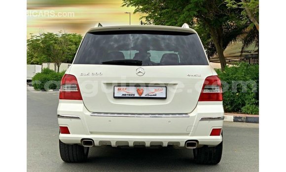 Buy Import Mercedes-Benz 190 White Car in Import - Dubai in Conakry Buy Import Mercedes-Benz 190 White Car in Import - Dubai in Conakry