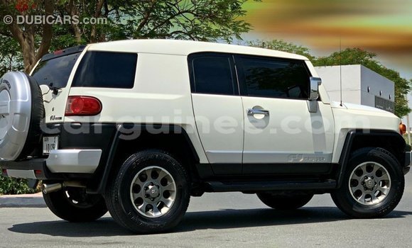 Buy Import Toyota FJ Cruiser White Car in Import - Dubai in Conakry Buy Import Toyota FJ Cruiser White Car in Import - Dubai in Conakry