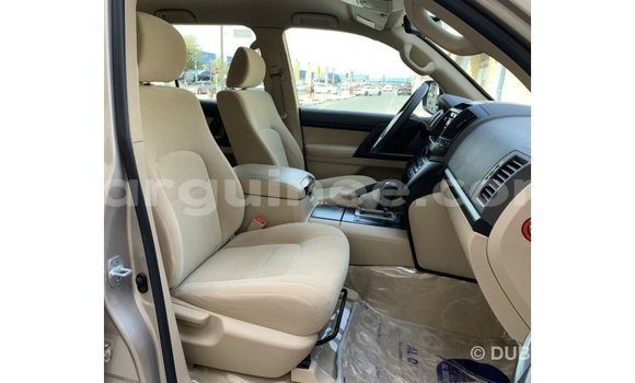 Buy Import Toyota Land Cruiser Other Car in Import - Dubai in Conakry Buy Import Toyota Land Cruiser Other Car in Import - Dubai in Conakry