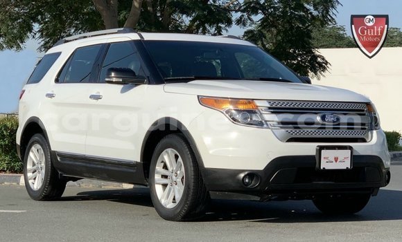 Buy Import Ford Explorer White Car in Import - Dubai in Conakry