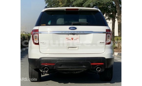 Buy Import Ford Explorer White Car in Import - Dubai in Conakry Buy Import Ford Explorer White Car in Import - Dubai in Conakry
