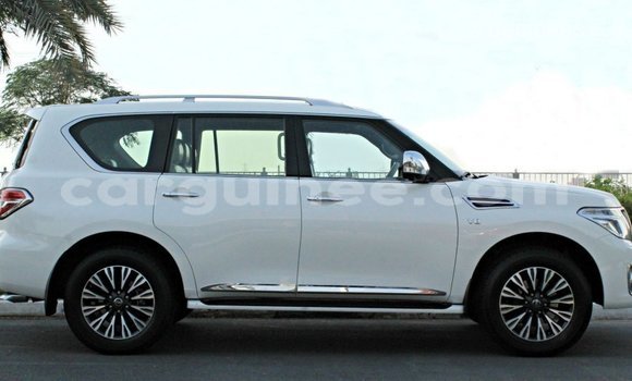 Buy Import Nissan Patrol White Car in Import - Dubai in Conakry Buy Import Nissan Patrol White Car in Import - Dubai in Conakry