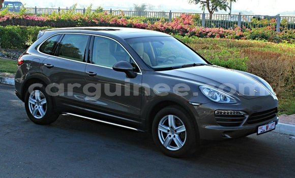 Acheter Import Voiture Porsche Cayenne Marron à Import - Dubai, Conakry