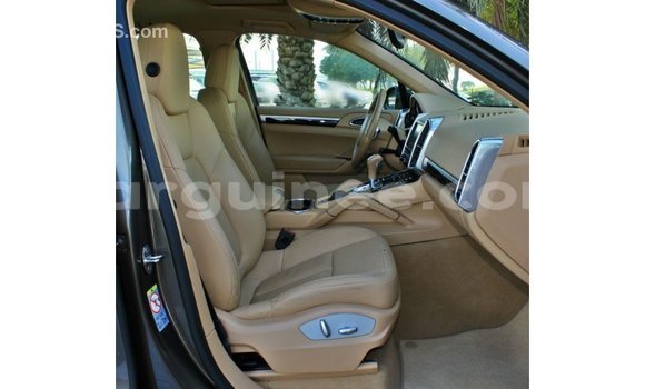 Buy Import Porsche Cayenne Brown Car in Import - Dubai in Conakry Buy Import Porsche Cayenne Brown Car in Import - Dubai in Conakry