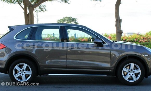 Buy Import Porsche Cayenne Brown Car in Import - Dubai in Conakry Buy Import Porsche Cayenne Brown Car in Import - Dubai in Conakry