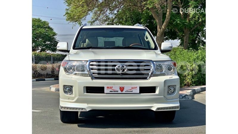 Big with watermark toyota land cruiser conakry import dubai 5977