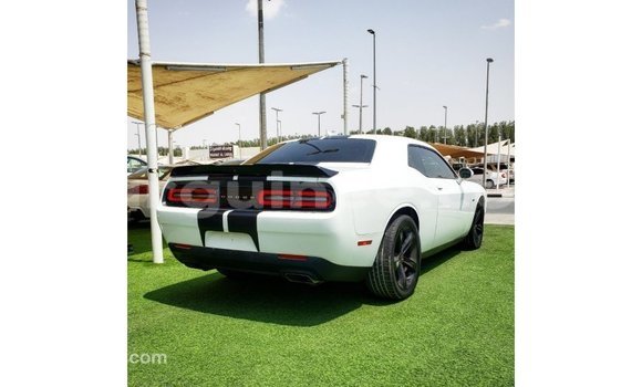 Buy Import Dodge Challenger White Car in Import - Dubai in Conakry Buy Import Dodge Challenger White Car in Import - Dubai in Conakry