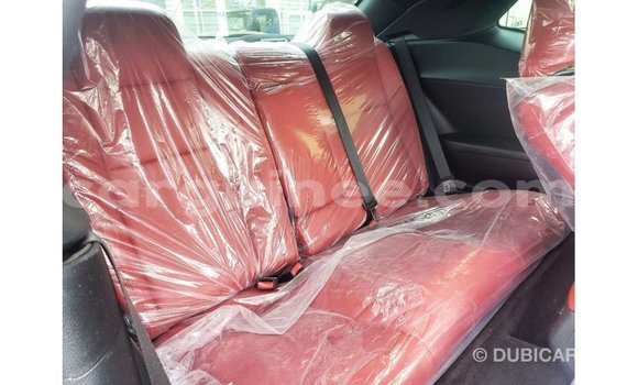 Buy Import Dodge Challenger White Car in Import - Dubai in Conakry Buy Import Dodge Challenger White Car in Import - Dubai in Conakry