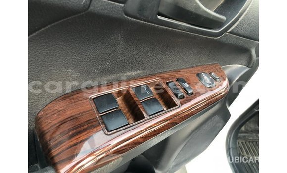 Acheter Import Voiture Toyota Camry Blanc à Import - Dubai, Conakry Acheter Import Voiture Toyota Camry Blanc à Import - Dubai, Conakry