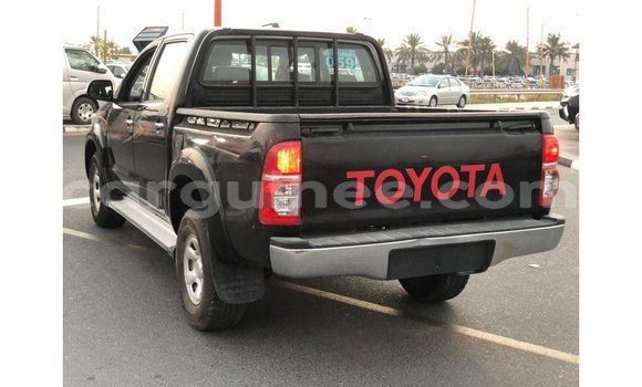 Acheter Import Voiture Toyota Hilux Noir à Import - Dubai, Conakry Acheter Import Voiture Toyota Hilux Noir à Import - Dubai, Conakry