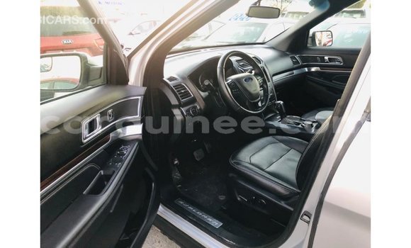Acheter Import Voiture Ford Explorer Autre à Import - Dubai, Conakry Acheter Import Voiture Ford Explorer Autre à Import - Dubai, Conakry