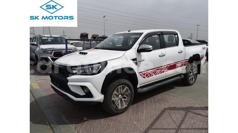 Big with watermark toyota hilux conakry import dubai 6012