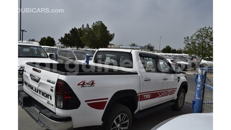 Big with watermark toyota hilux conakry import dubai 6012