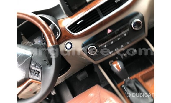 Acheter Import Voiture Hyundai Tucson Blanc à Import - Dubai, Conakry Acheter Import Voiture Hyundai Tucson Blanc à Import - Dubai, Conakry