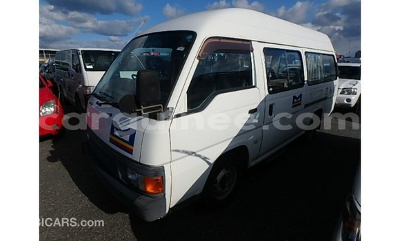 Acheter Import Voiture Nissan Caravan Blanc à Import - Dubai, Conakry Acheter Import Voiture Nissan Caravan Blanc à Import - Dubai, Conakry