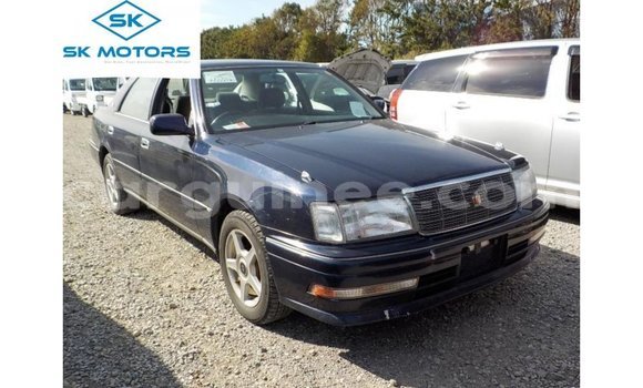 Acheter Import Voiture Toyota Crown Bleu à Import - Dubai, Conakry Acheter Import Voiture Toyota Crown Bleu à Import - Dubai, Conakry