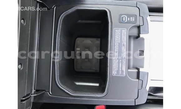 Buy Import Toyota Land Cruiser White Car in Import - Dubai in Conakry Buy Import Toyota Land Cruiser White Car in Import - Dubai in Conakry