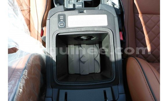 Buy Import Toyota Prado White Car in Import - Dubai in Conakry Buy Import Toyota Prado White Car in Import - Dubai in Conakry