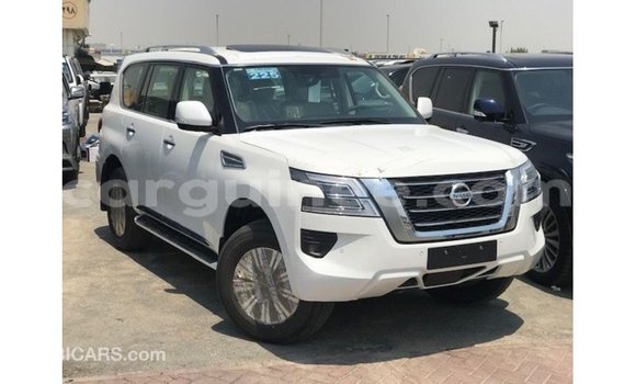 Acheter Import Voiture Nissan Patrol Blanc à Import - Dubai, Conakry Acheter Import Voiture Nissan Patrol Blanc à Import - Dubai, Conakry
