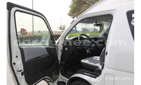 Buy Import Toyota Hiace White Car in Import - Dubai in Conakry Buy Import Toyota Hiace White Car in Import - Dubai in Conakry
