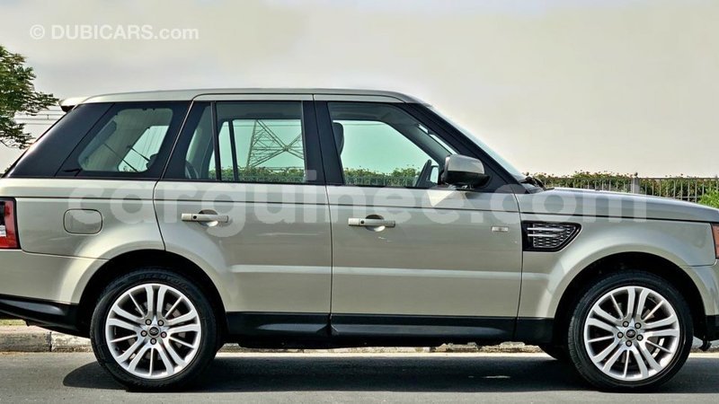 Big with watermark land rover range rover conakry import dubai 6049