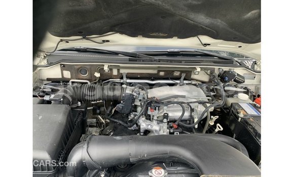 Acheter Import Voiture Mitsubishi Pajero Blanc à Import - Dubai, Conakry Acheter Import Voiture Mitsubishi Pajero Blanc à Import - Dubai, Conakry