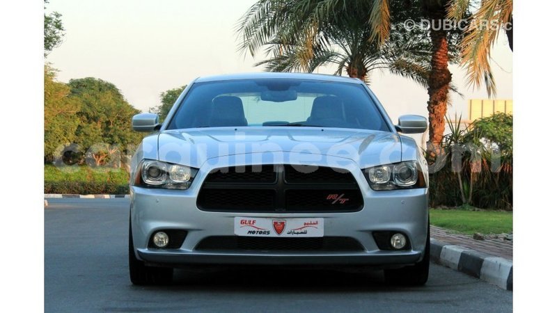Big with watermark dodge charger conakry import dubai 6068