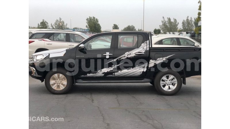Big with watermark toyota hilux conakry import dubai 6070