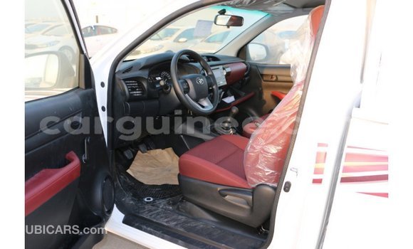 Buy Import Toyota Hilux White Car in Import - Dubai in Conakry Buy Import Toyota Hilux White Car in Import - Dubai in Conakry