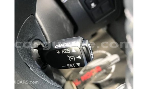 Buy Import Toyota Land Cruiser White Car in Import - Dubai in Conakry Buy Import Toyota Land Cruiser White Car in Import - Dubai in Conakry