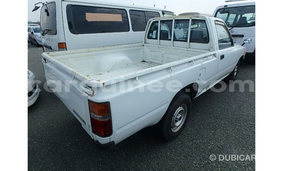 Buy Import Toyota Hilux White Car in Import - Dubai in Conakry Buy Import Toyota Hilux White Car in Import - Dubai in Conakry